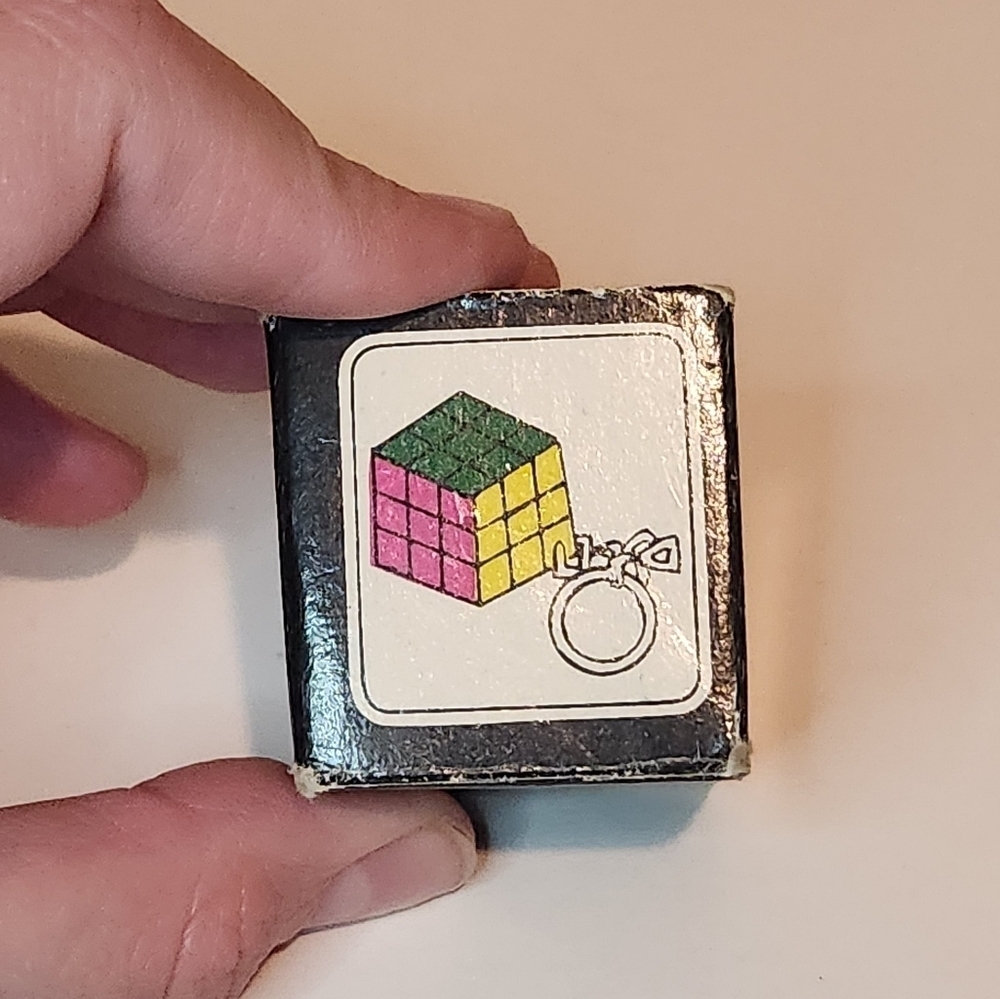 Vintage Rubik’s Cube Keychain Made in Taiwan - Picture 9 of 11
